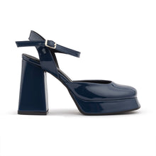 Closed Toe Platform Sandal