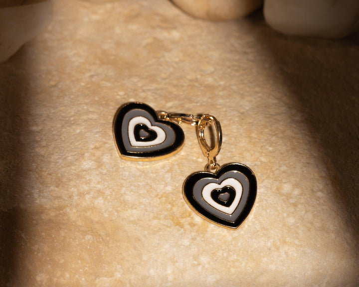 Black & White Heart Earrings - TGS Worldwide